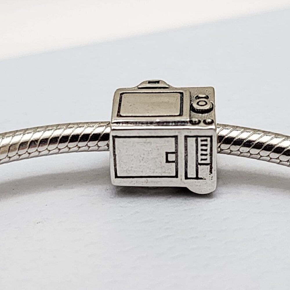 Pandora Sentimental Snapshots Charm - Picture 4 of 5